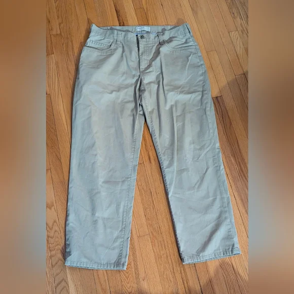 Perry Ellis Men's Light Tan Chino Pants - Picture 1 of 4